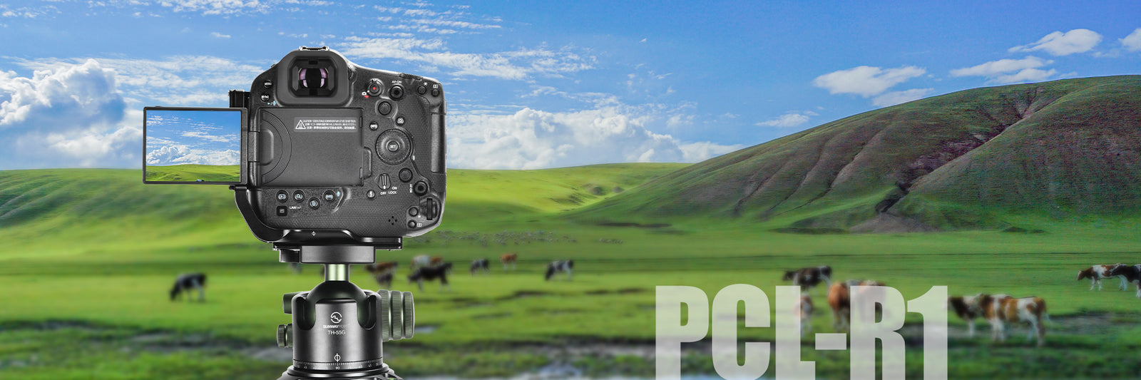 Sunwayfoto dedicated L-bracket on a mirrorless camera